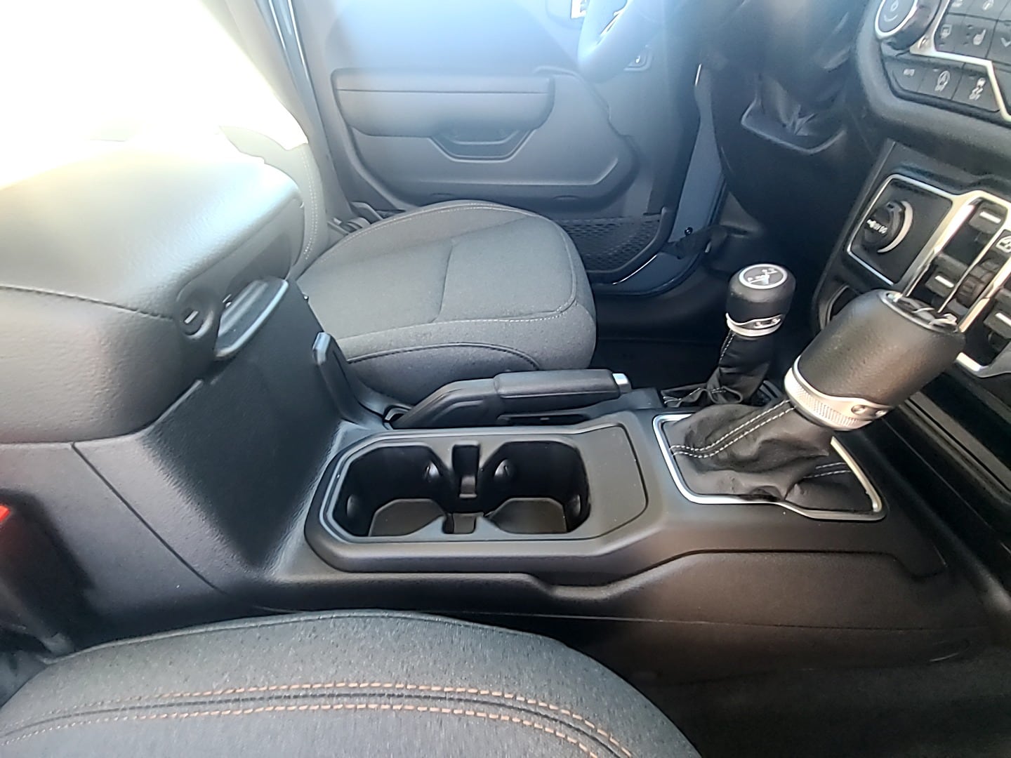 2026 Jeep Wrangler 4-DOOR SPORT S - 9