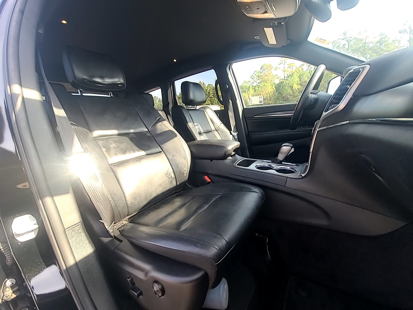 2018 Jeep Grand Cherokee Limited Diamond Black Crystal Pearlcoat at Payless Car Sales