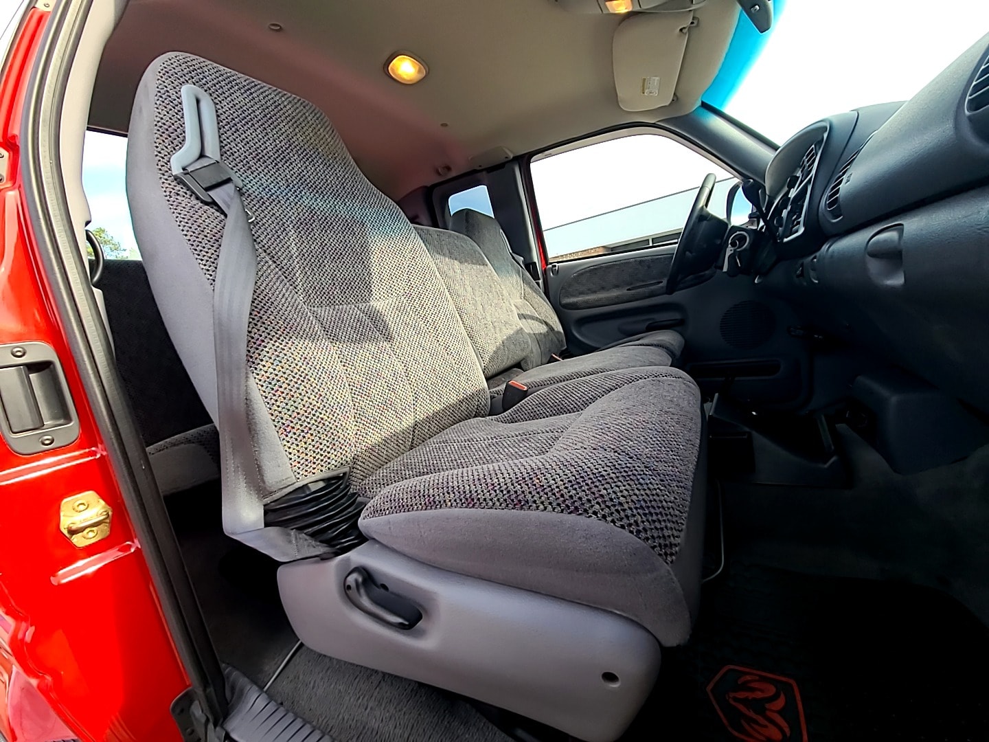 2000 Dodge Ram 1500 SLT - 6