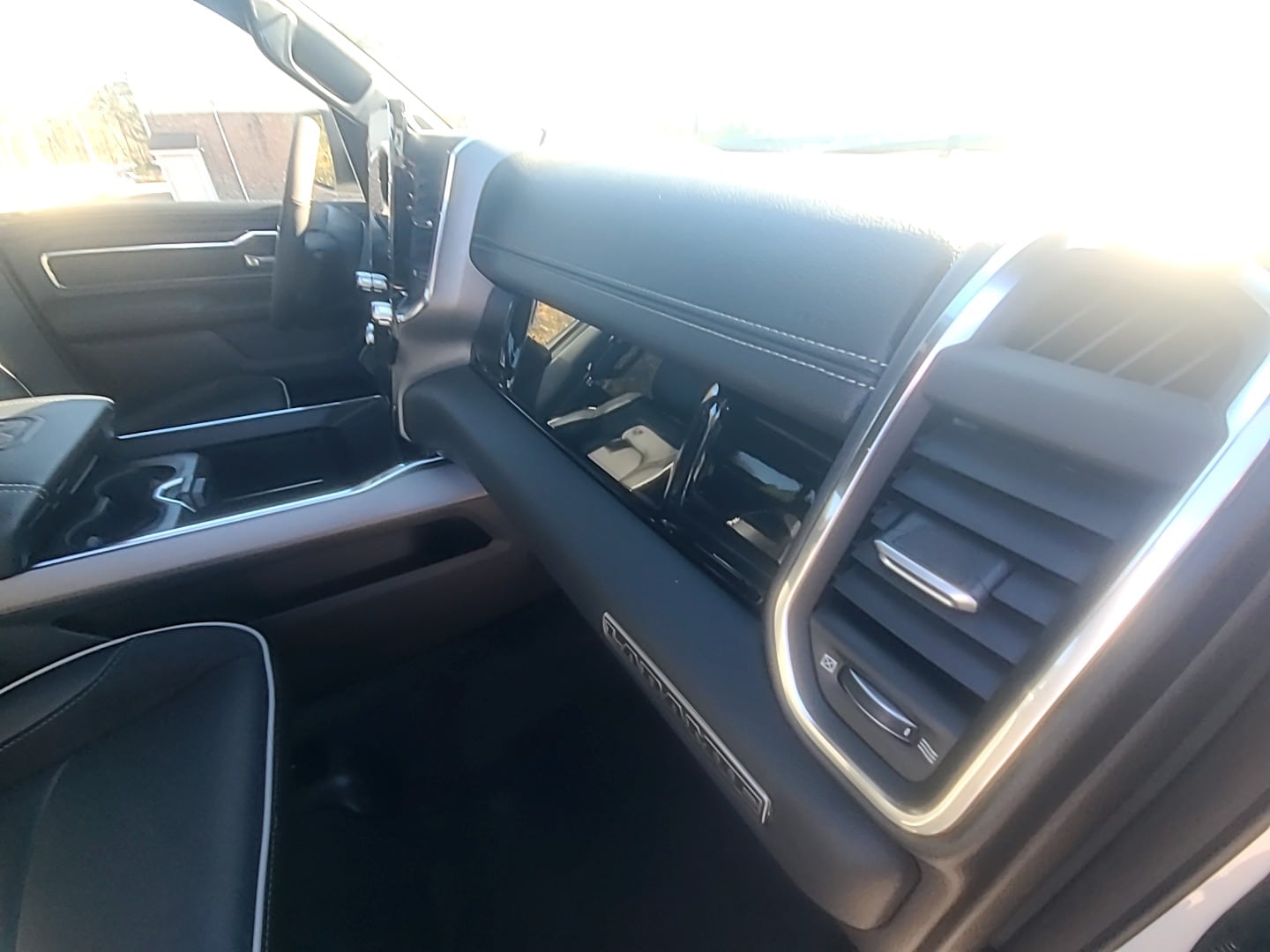 2026 Ram 1500 LARAMIE CREW CAB 4X4 5'7 BOX Ivory White Tri-Coat Pearlcoat at Griffin CDJR