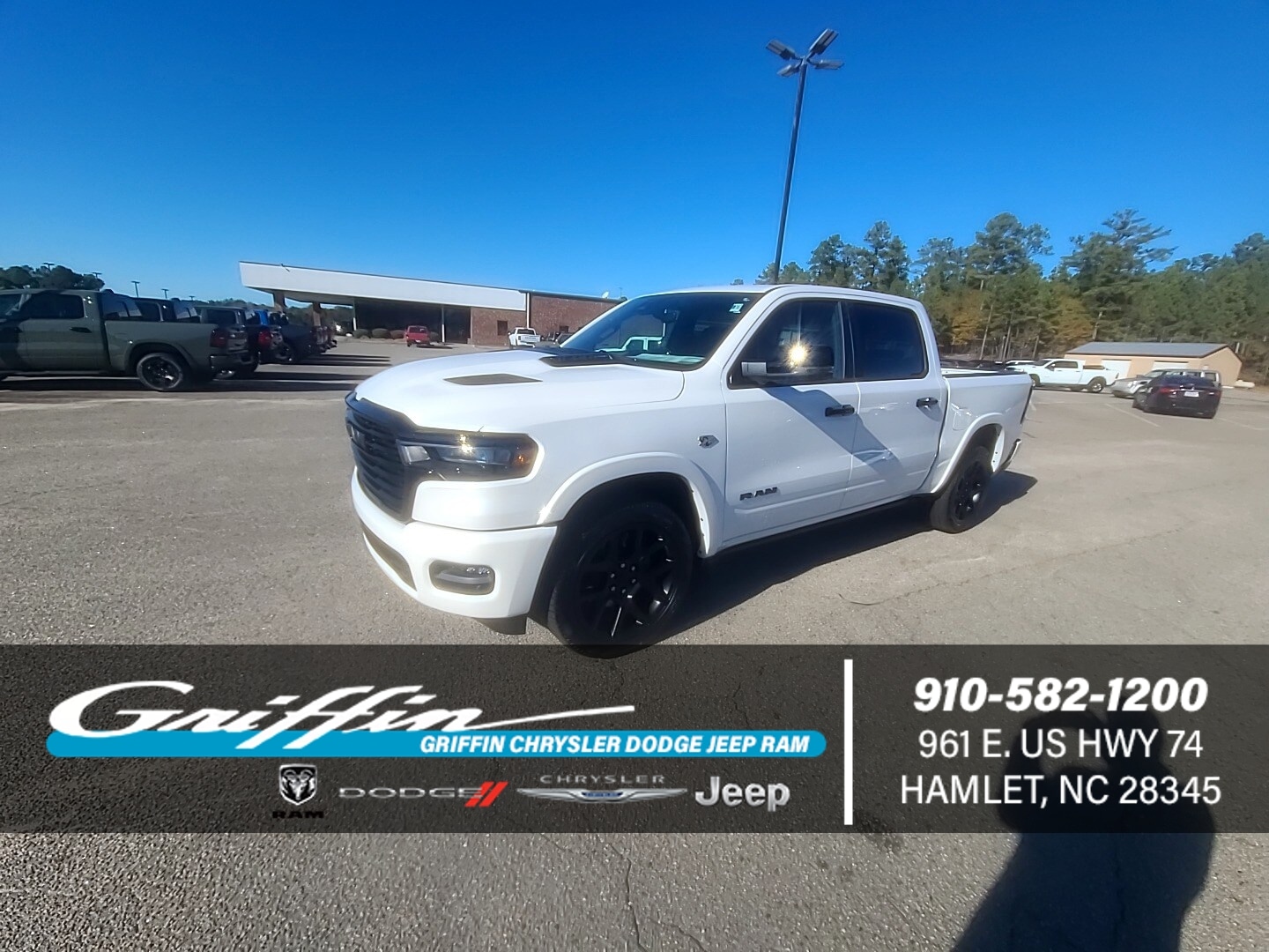 2026 Ram 1500 LARAMIE CREW CAB 4X4 5'7 BOX Ivory White Tri-Coat Pearlcoat at Griffin CDJR