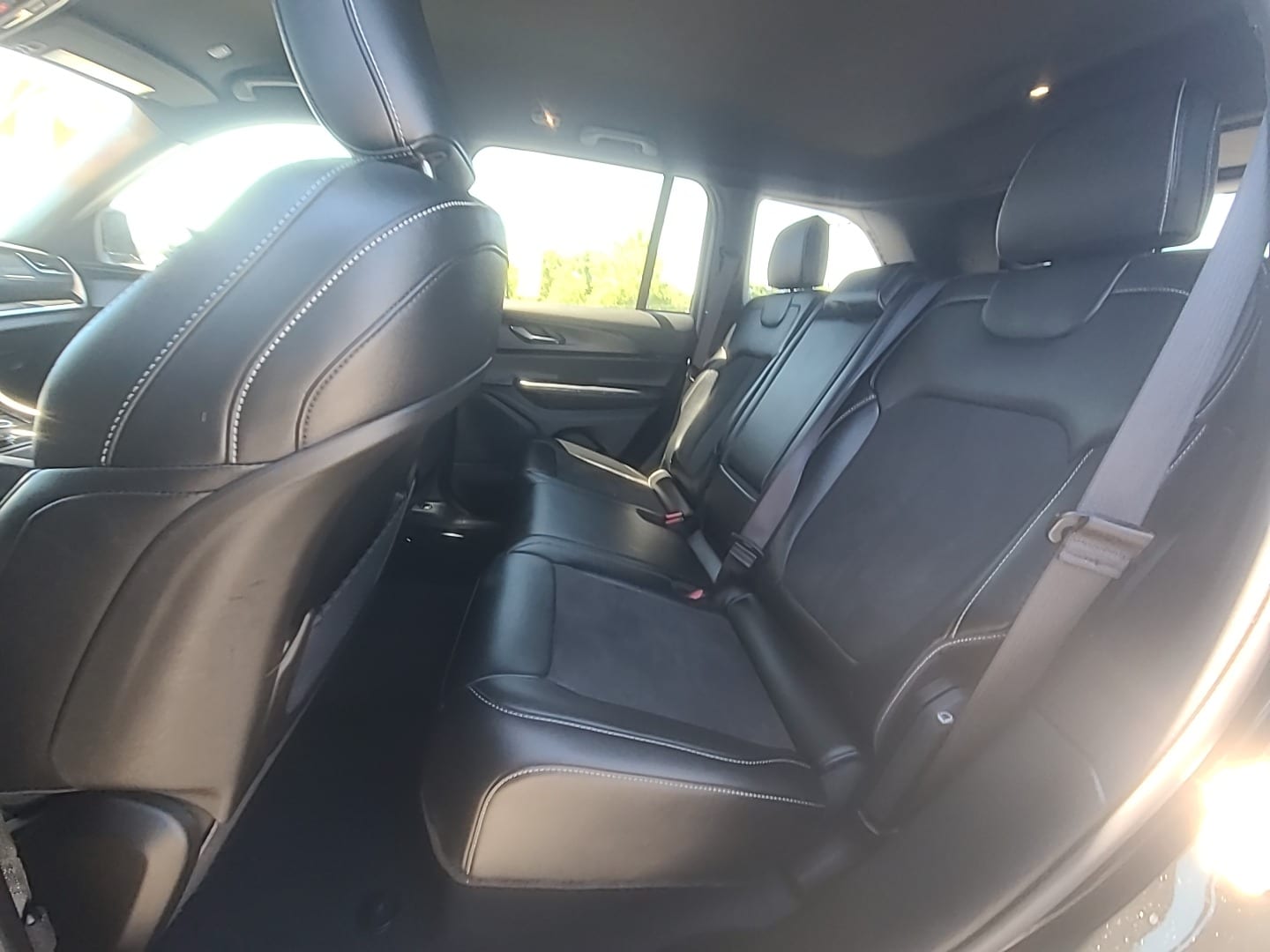 2025 Jeep Grand Cherokee Altitude Diamond Black Crystal Pearlcoat at Griffin CDJR