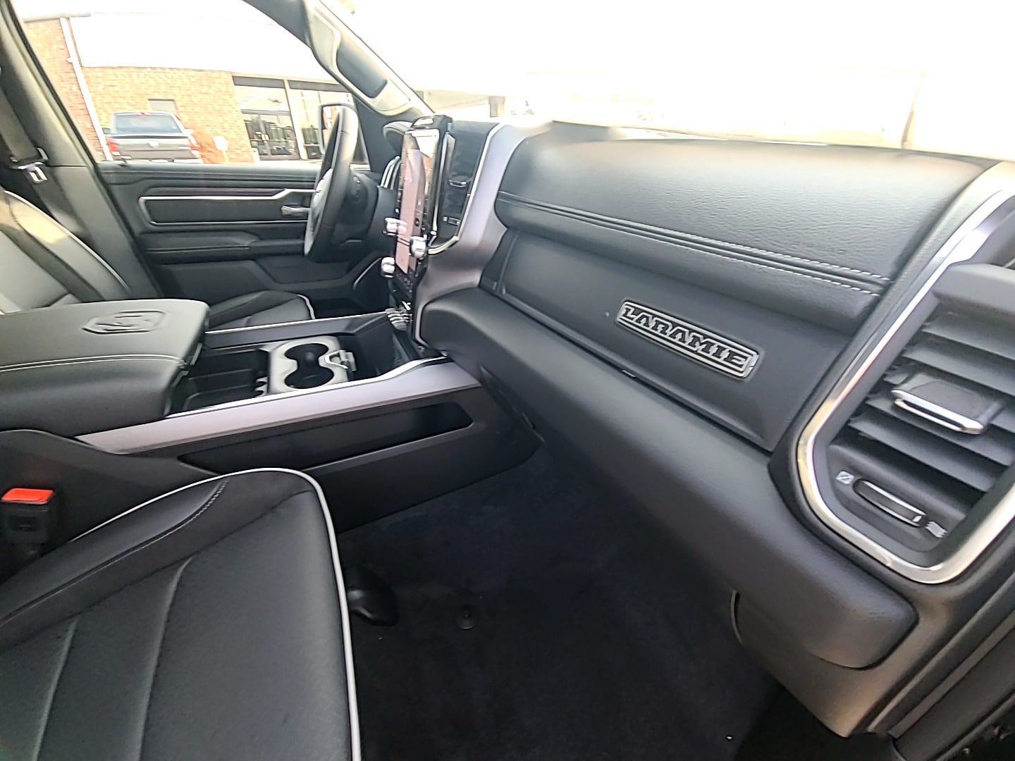 2026 Ram 1500 LARAMIE CREW CAB 4X4 5'7 BOX Diamond Black Crystal Pearlcoat at Griffin CDJR