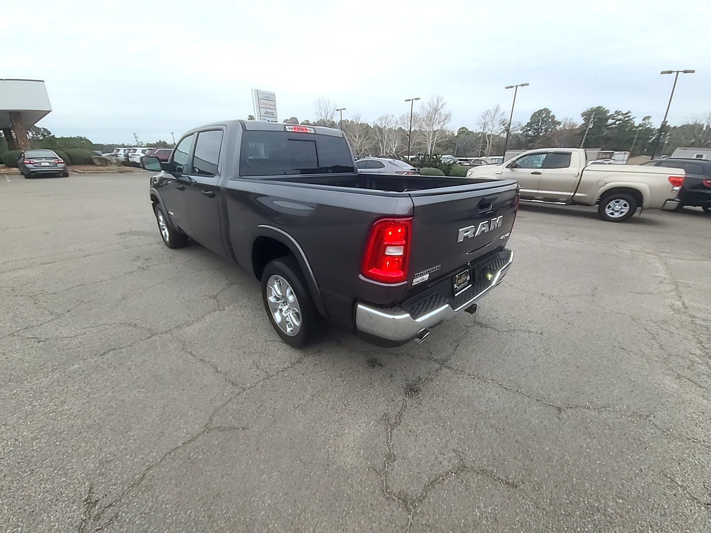 2026 Ram 1500 BIG HORN CREW CAB 4X4 6'4 BOX Granite Crystal at Griffin CDJR
