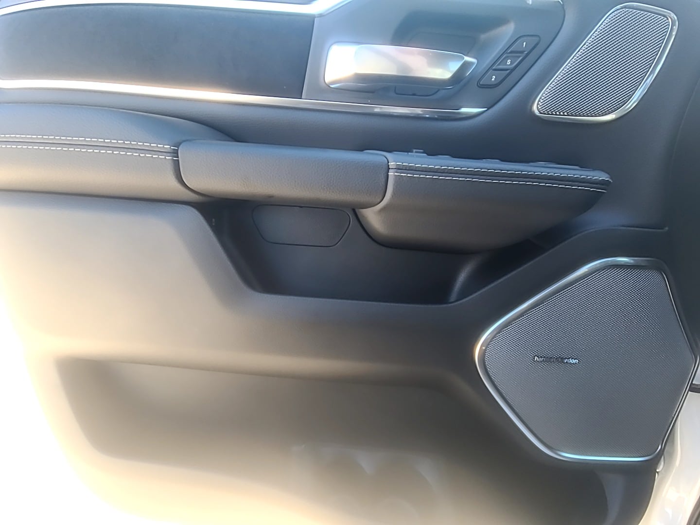 2026 Ram 1500 LARAMIE CREW CAB 4X4 5'7 BOX Ivory White Tri-Coat Pearlcoat at Griffin CDJR