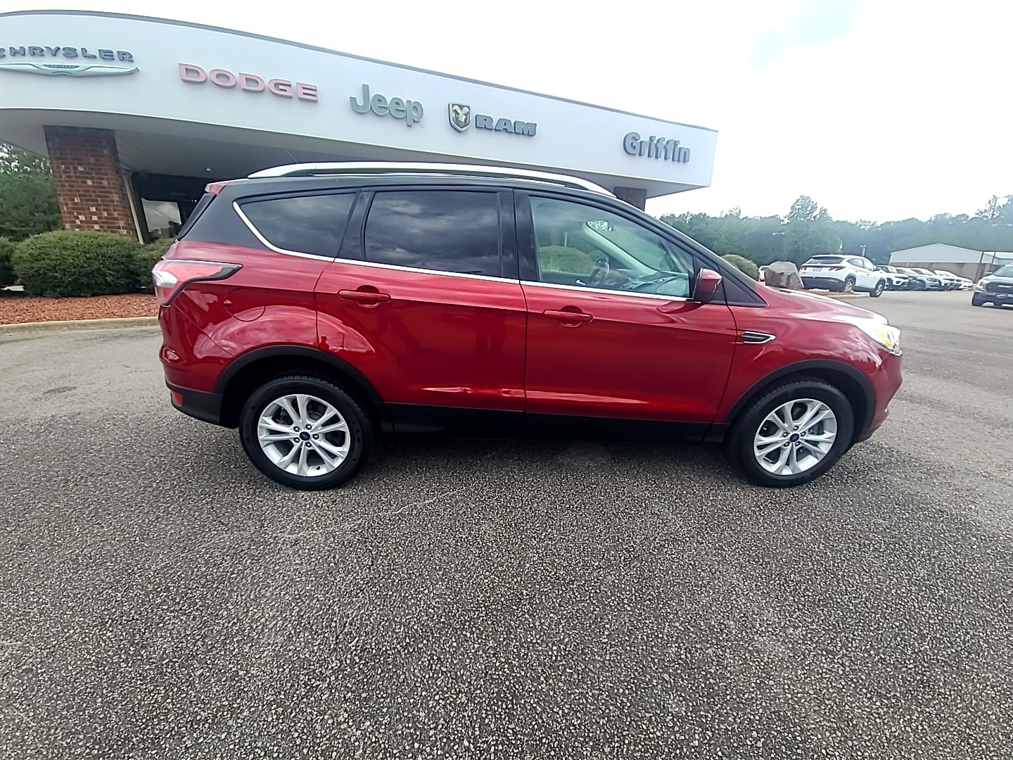 2017 Ford Escape SE - 11