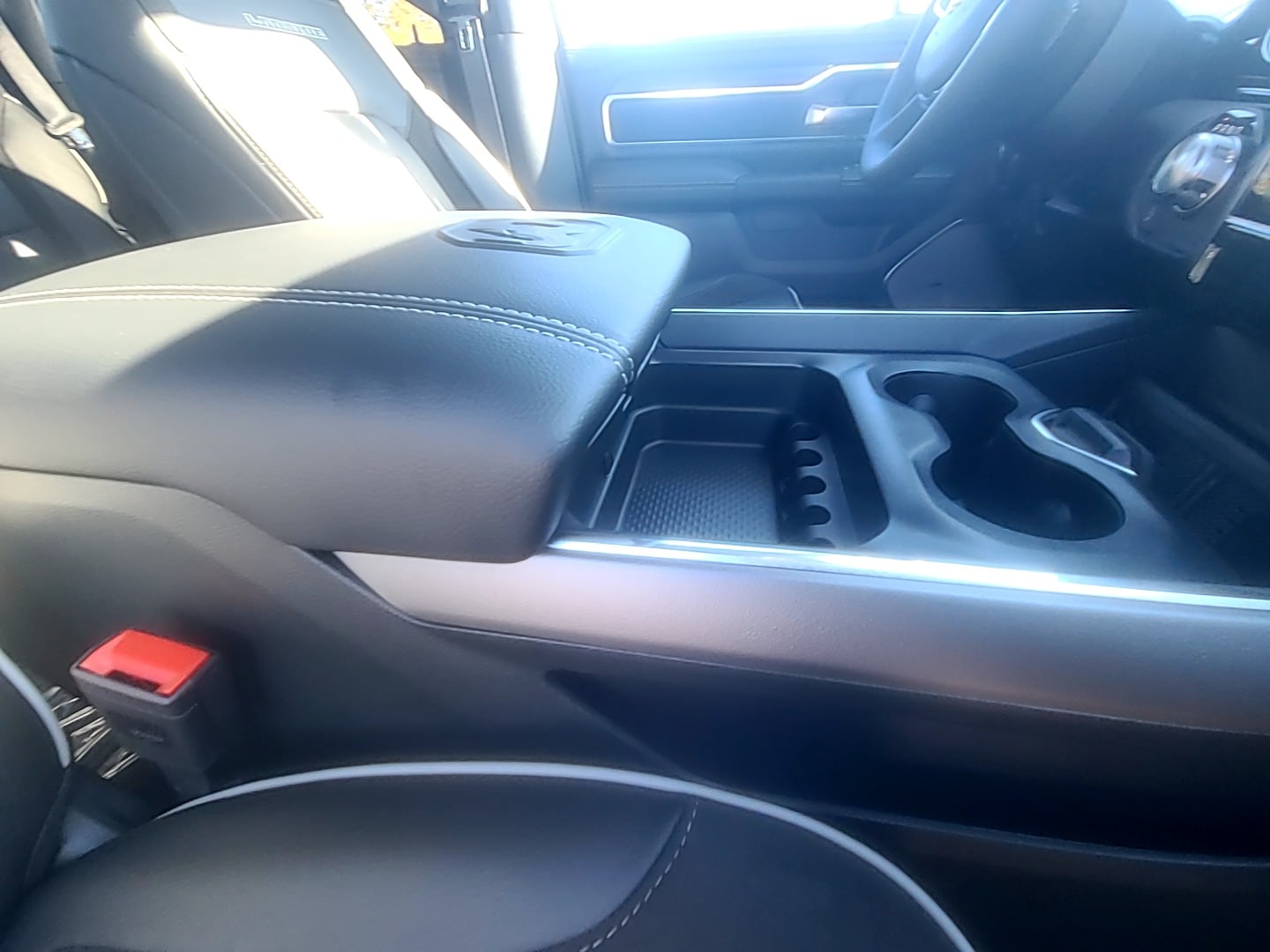 2026 Ram 1500 LARAMIE CREW CAB 4X4 5'7 BOX Ivory White Tri-Coat Pearlcoat at Griffin CDJR