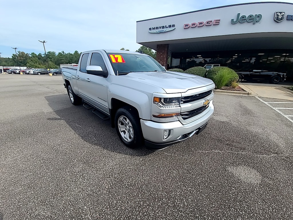 Used 2017 Chevrolet Silverado 1500 LT Extended Cab Pickup