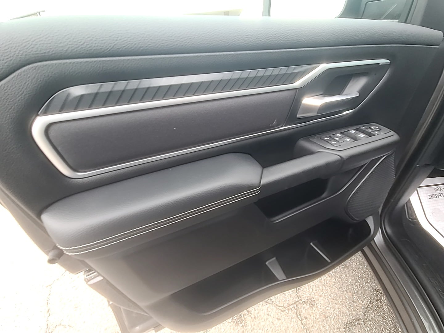 2026 Ram 1500 BIG HORN CREW CAB 4X4 6'4 BOX Granite Crystal at Griffin CDJR