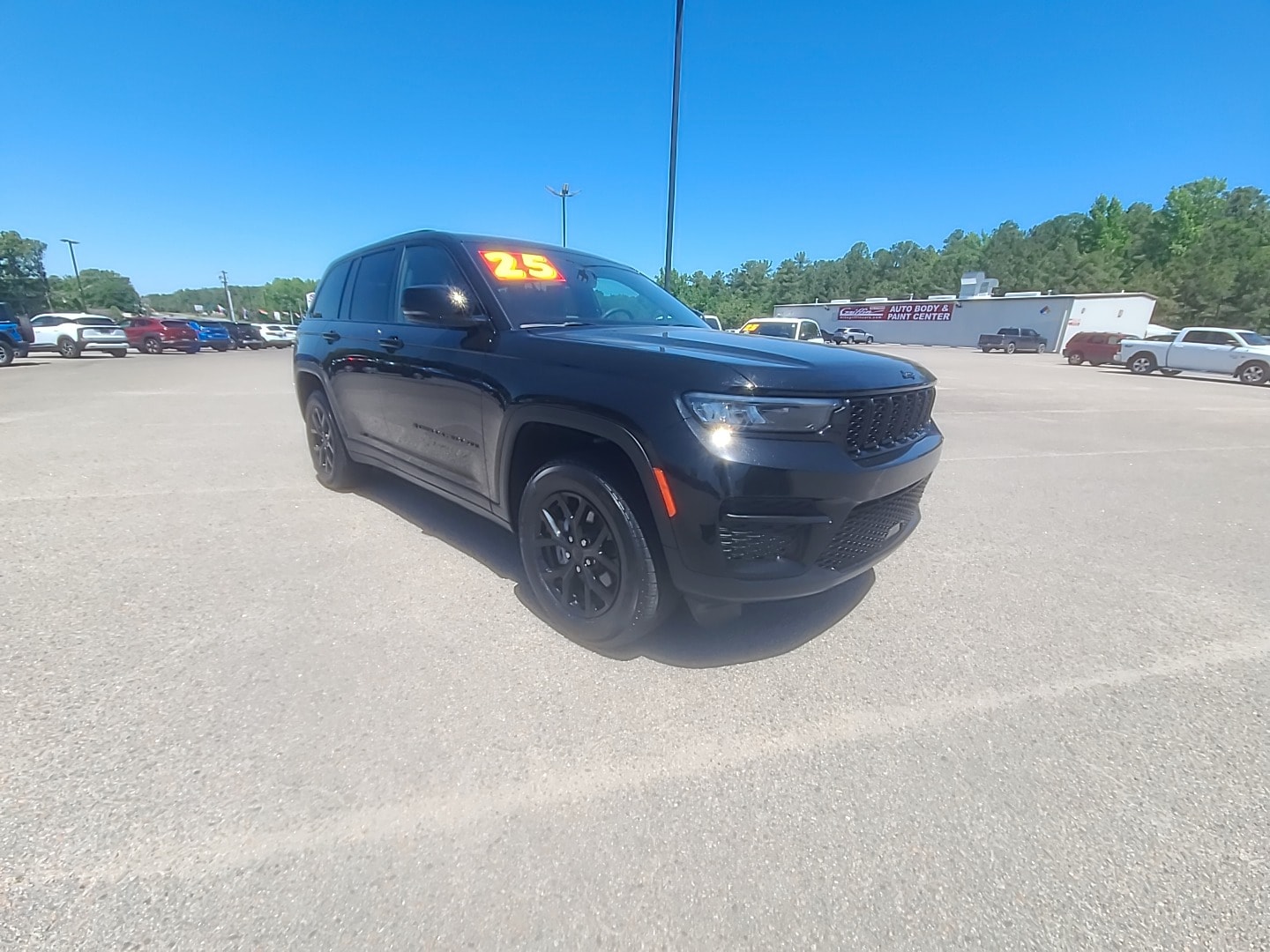 2025 Jeep Grand Cherokee Altitude Diamond Black Crystal Pearlcoat at Griffin CDJR