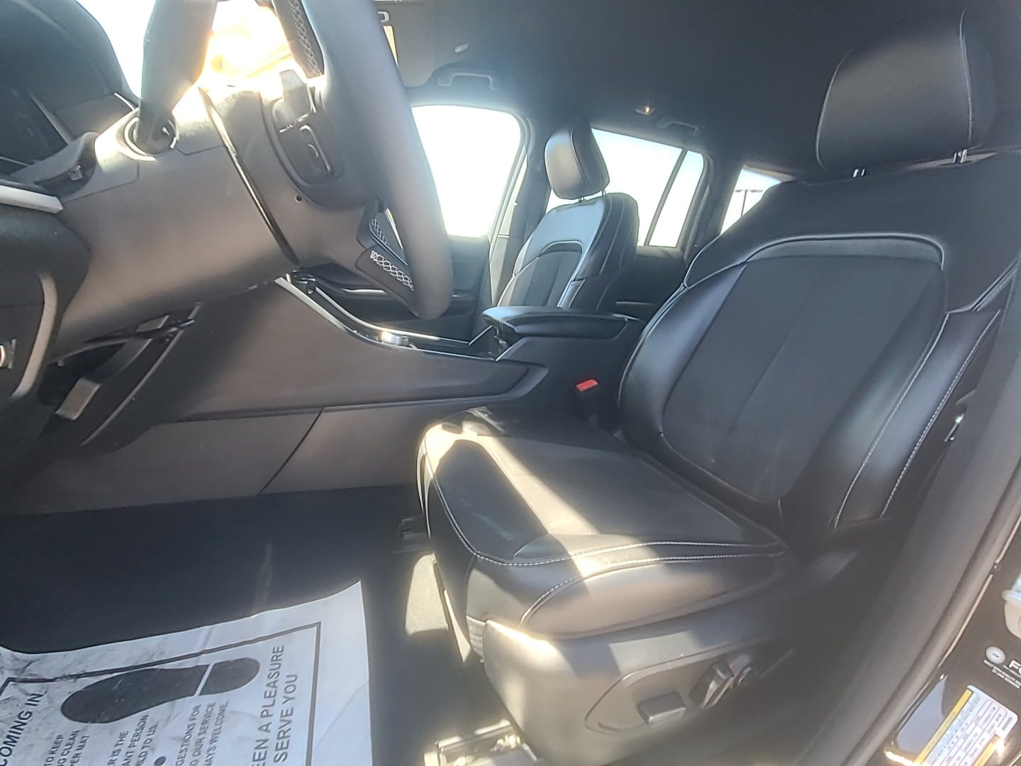 2025 Jeep Grand Cherokee Altitude Diamond Black Crystal Pearlcoat at Griffin CDJR