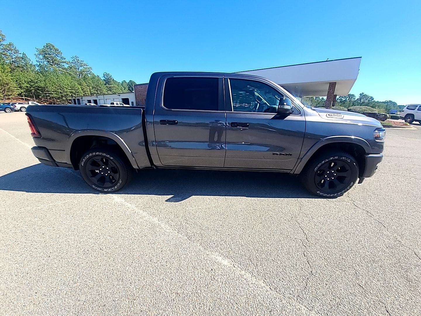 2026 Ram 1500 BIG HORN CREW CAB 4X4 5'7 BOX Granite Crystal at Griffin CDJR