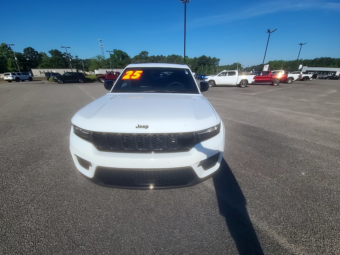 2025 Jeep Grand Cherokee Altitude Bright White Clearcoat at Griffin CDJR