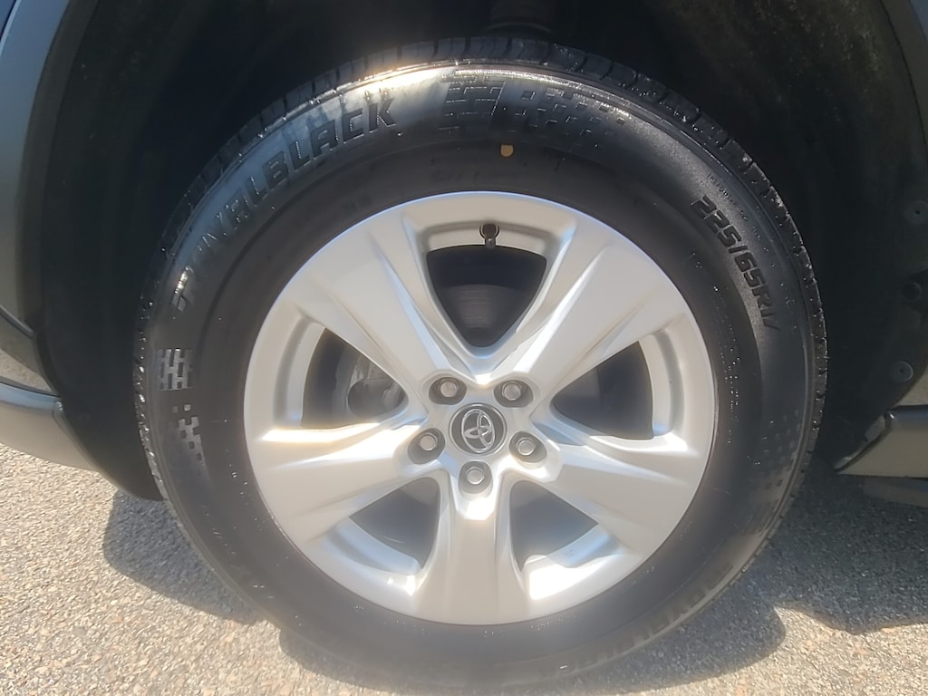 Used 2021 Toyota RAV4 Sport Utility