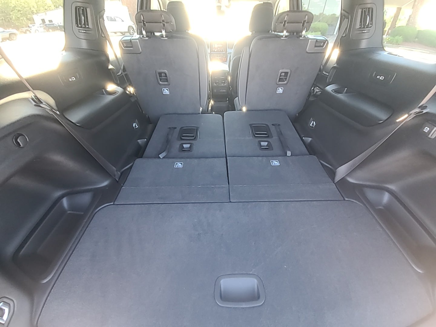 2026 Jeep Grand Cherokee L LAREDO X 4X4 Baltic Gray at Griffin CDJR
