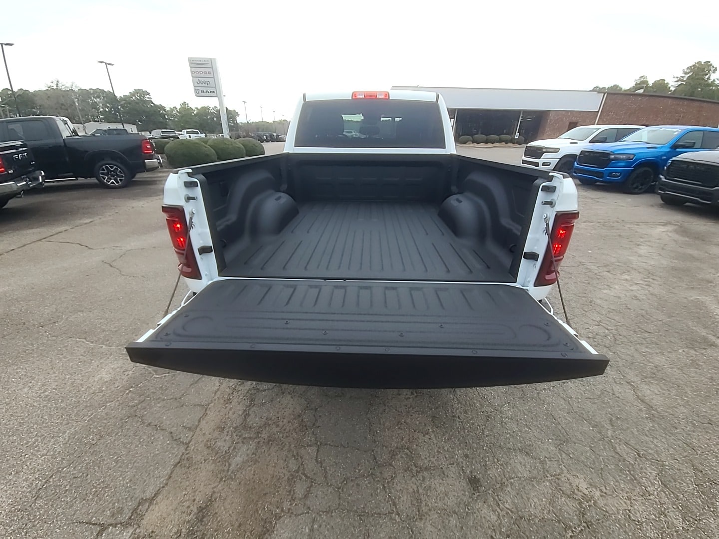 2026 Ram 2500 BIG HORN CREW CAB 4X4 6'4 BOX Bright White at Griffin CDJR