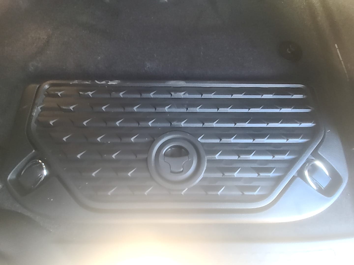 2026 Ram 1500 LARAMIE CREW CAB 4X4 5'7 BOX Ivory White Tri-Coat Pearlcoat at Griffin CDJR