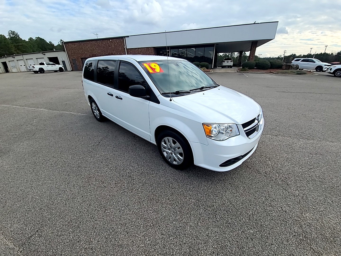 2019 Dodge Grand Caravan SE - 2