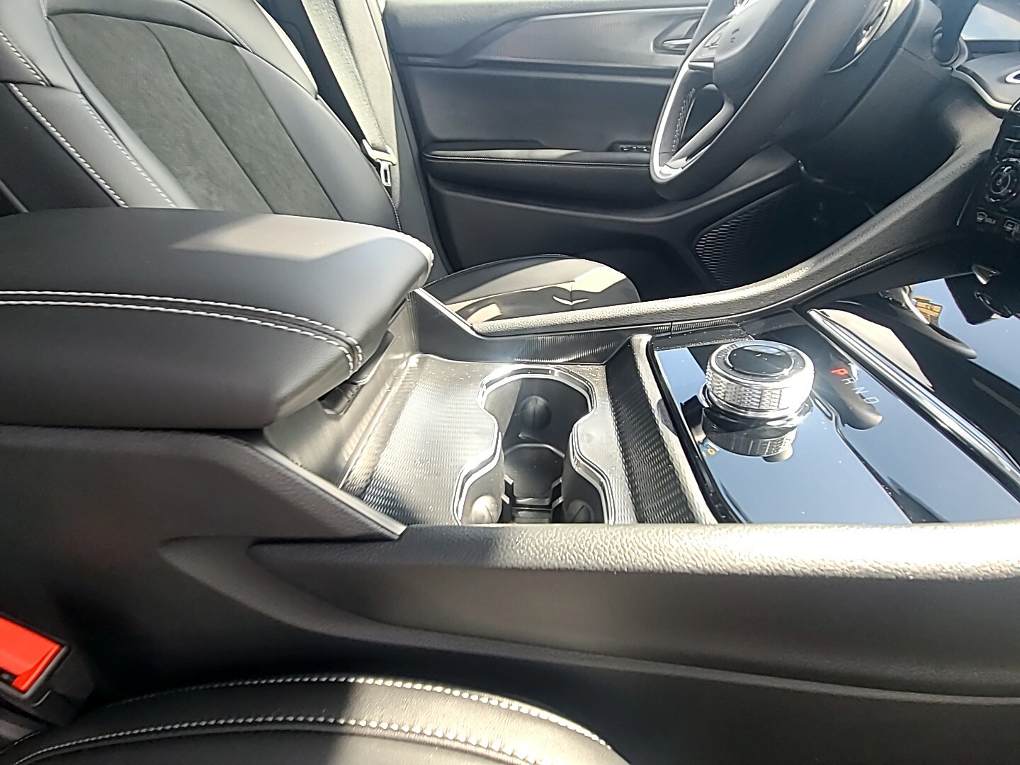 2025 Jeep Grand Cherokee L ALTITUDE X 4X2 - 6