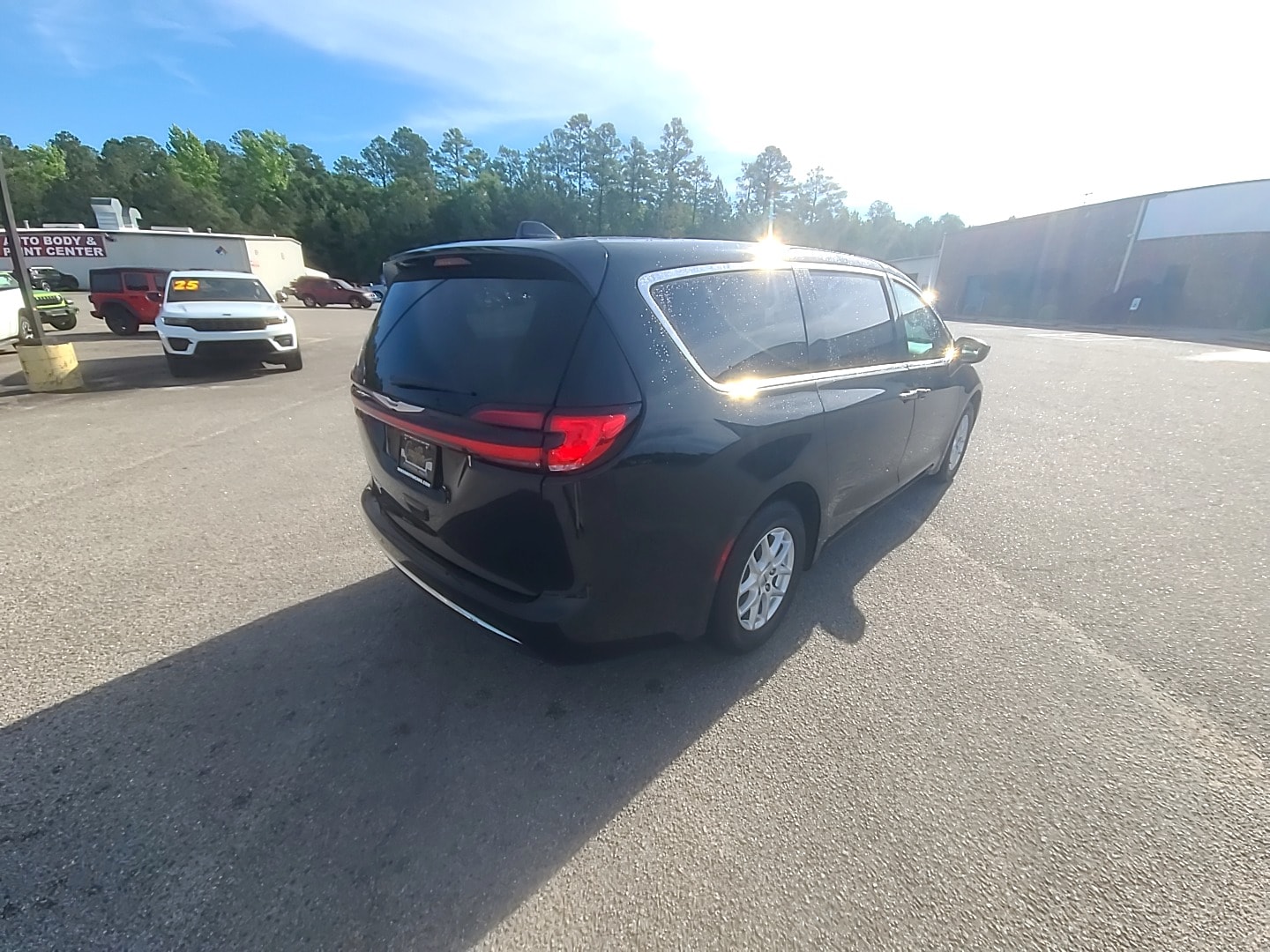 2023 Chrysler Pacifica Touring L Brilliant Black Crystal Pearlcoat at Griffin CDJR