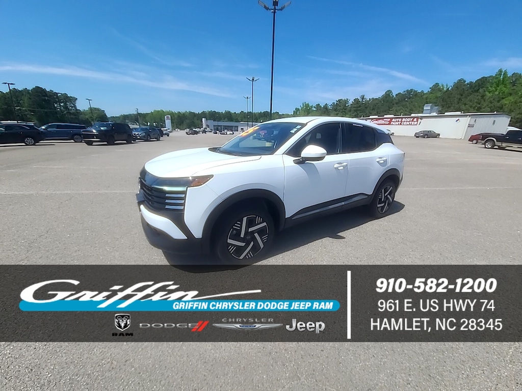 Used 2025 Nissan Kicks SV Sport Utility