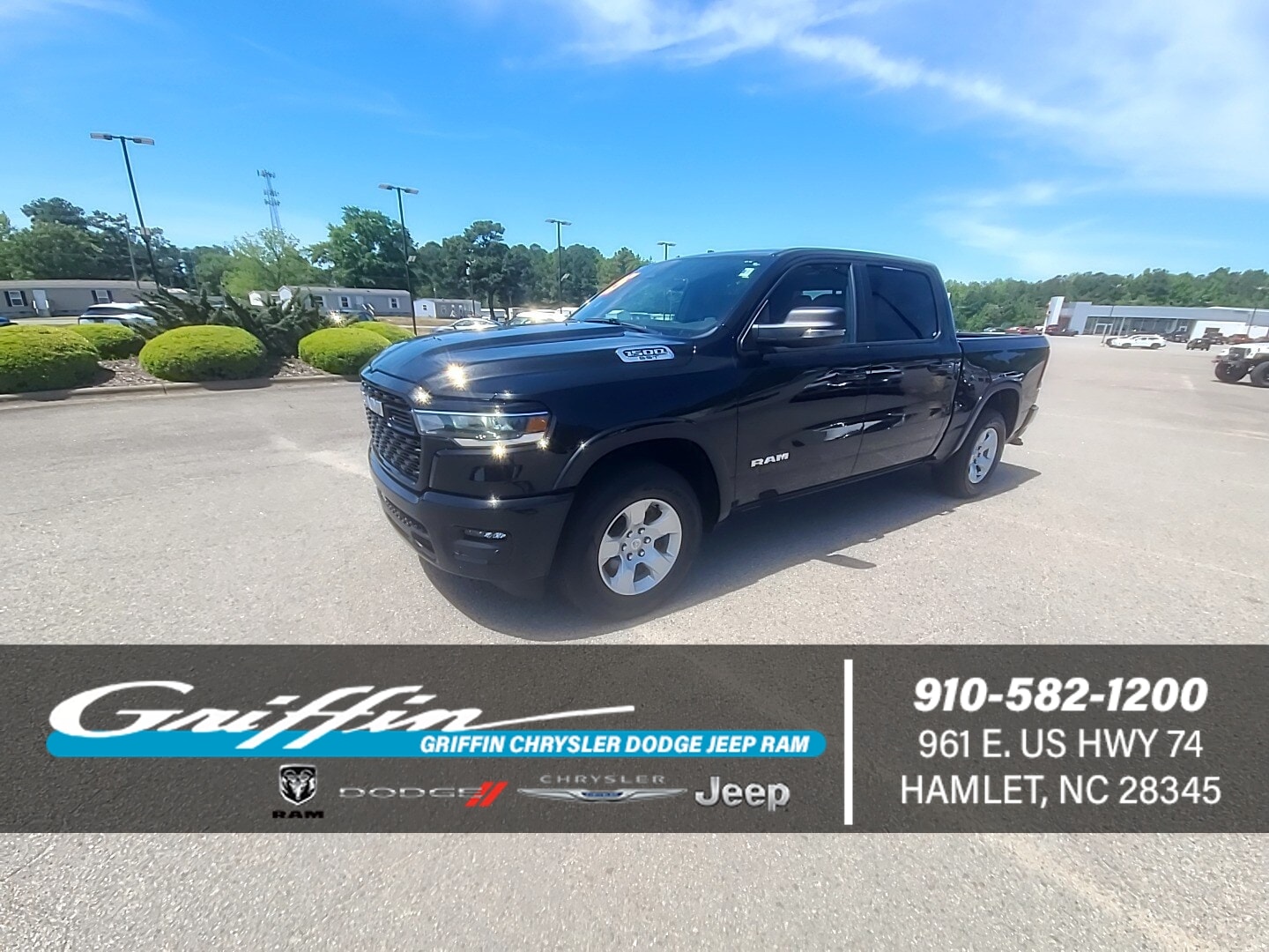 2025 RAM 1500 Big Horn/Lone Star 4x4 Crew Cab 5'7's photo