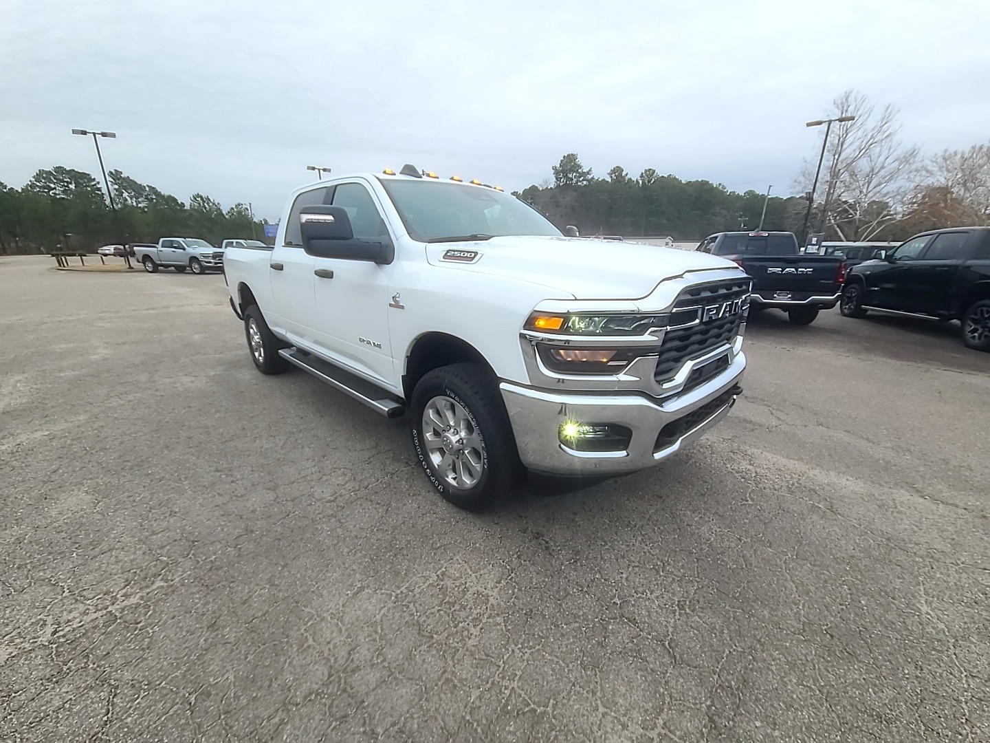 2026 Ram 2500 BIG HORN CREW CAB 4X4 6'4 BOX - 3