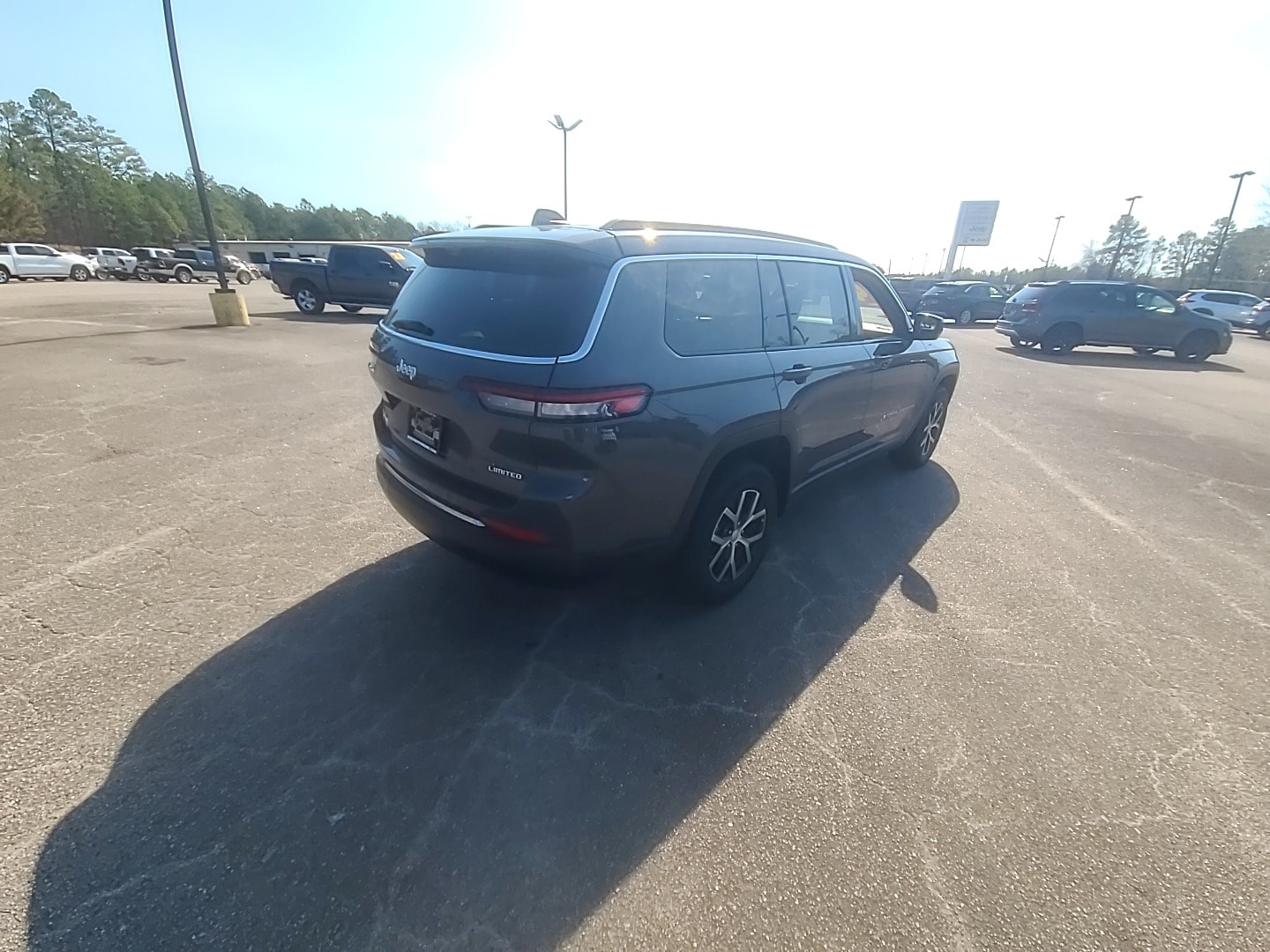 2024 Jeep Grand Cherokee L Limited Baltic Gray Metallic Clearcoat at Low Country Motors