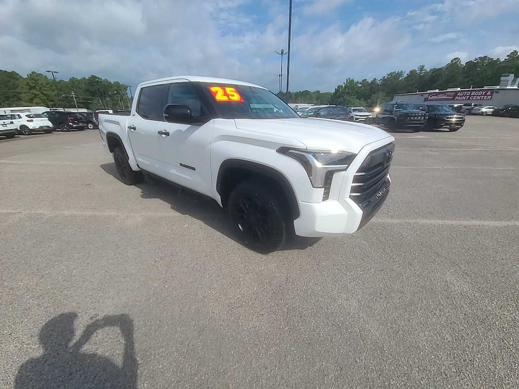 Used 2025 Toyota Tundra 4WD Crew Cab Pickup