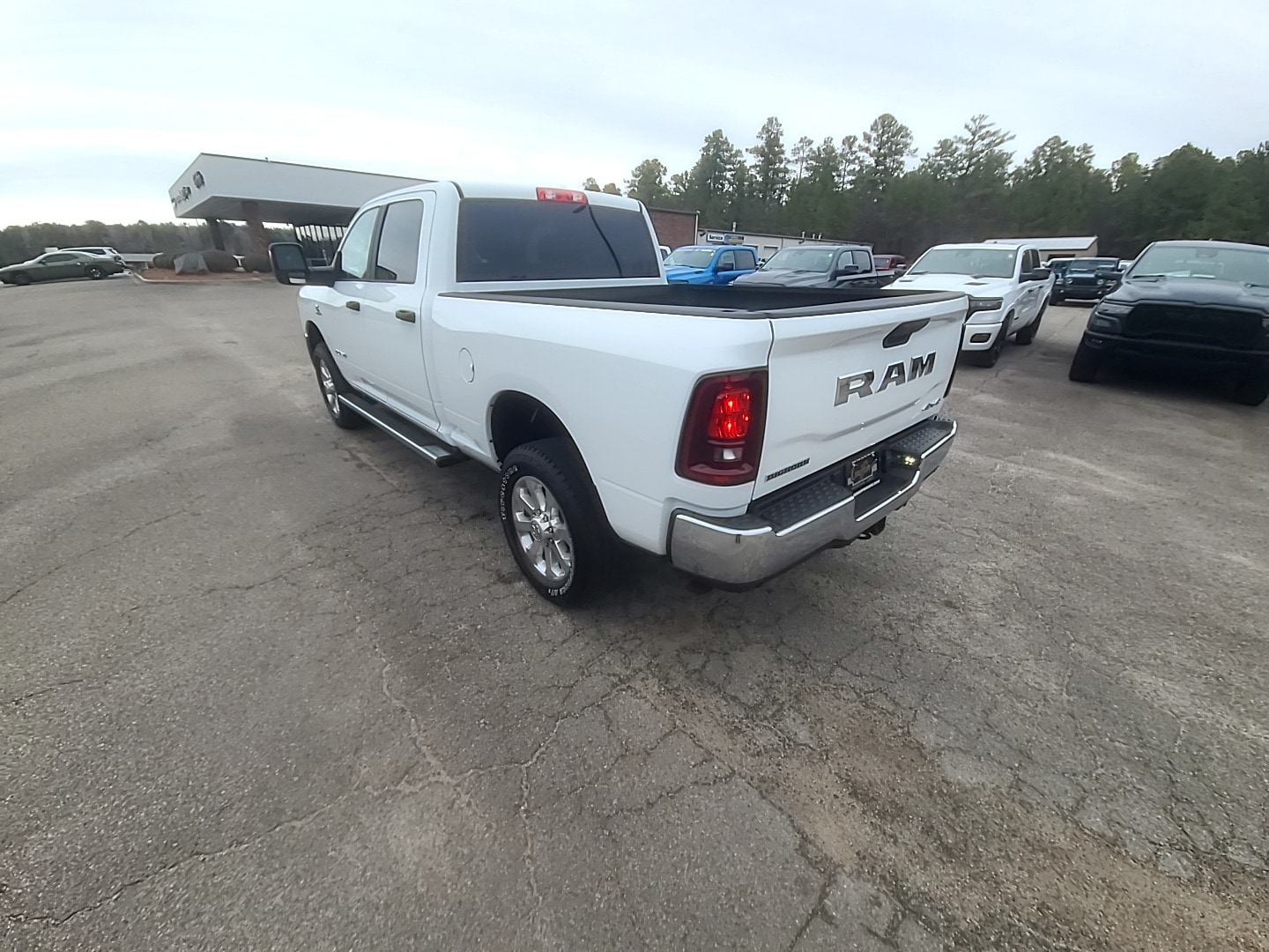 2026 Ram 2500 BIG HORN CREW CAB 4X4 6'4 BOX Bright White at Griffin CDJR