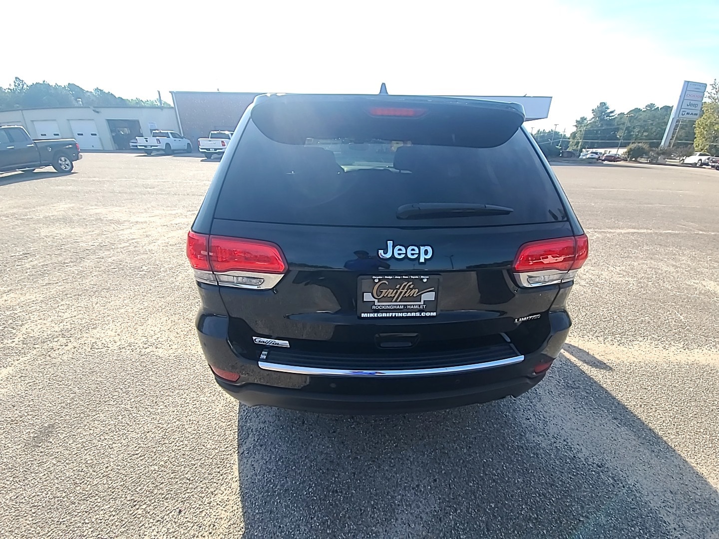 2018 Jeep Grand Cherokee Limited Diamond Black Crystal Pearlcoat at Payless Car Sales