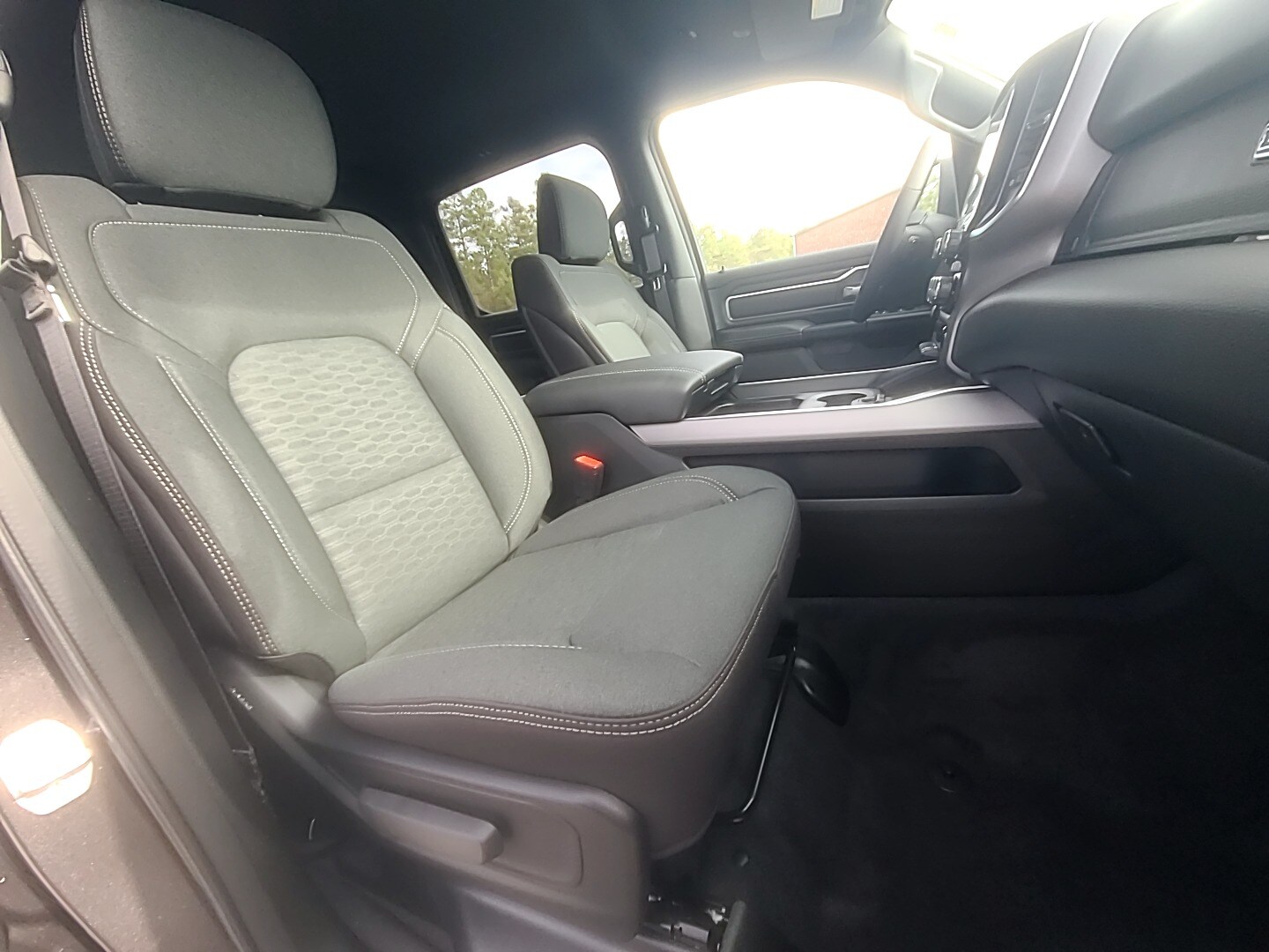 2026 Ram 1500 BIG HORN CREW CAB 4X4 5'7 BOX - 6
