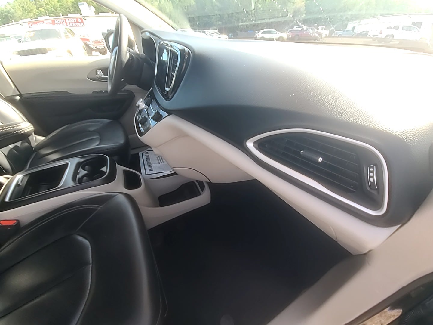 2023 Chrysler Pacifica Touring L Brilliant Black Crystal Pearlcoat at Griffin CDJR
