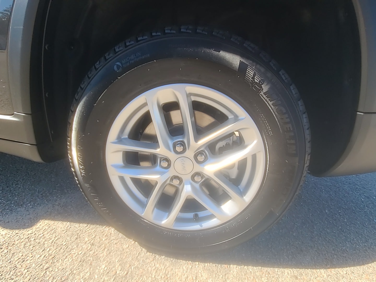 2026 Jeep Grand Cherokee L LAREDO X 4X4 Baltic Gray at Griffin CDJR