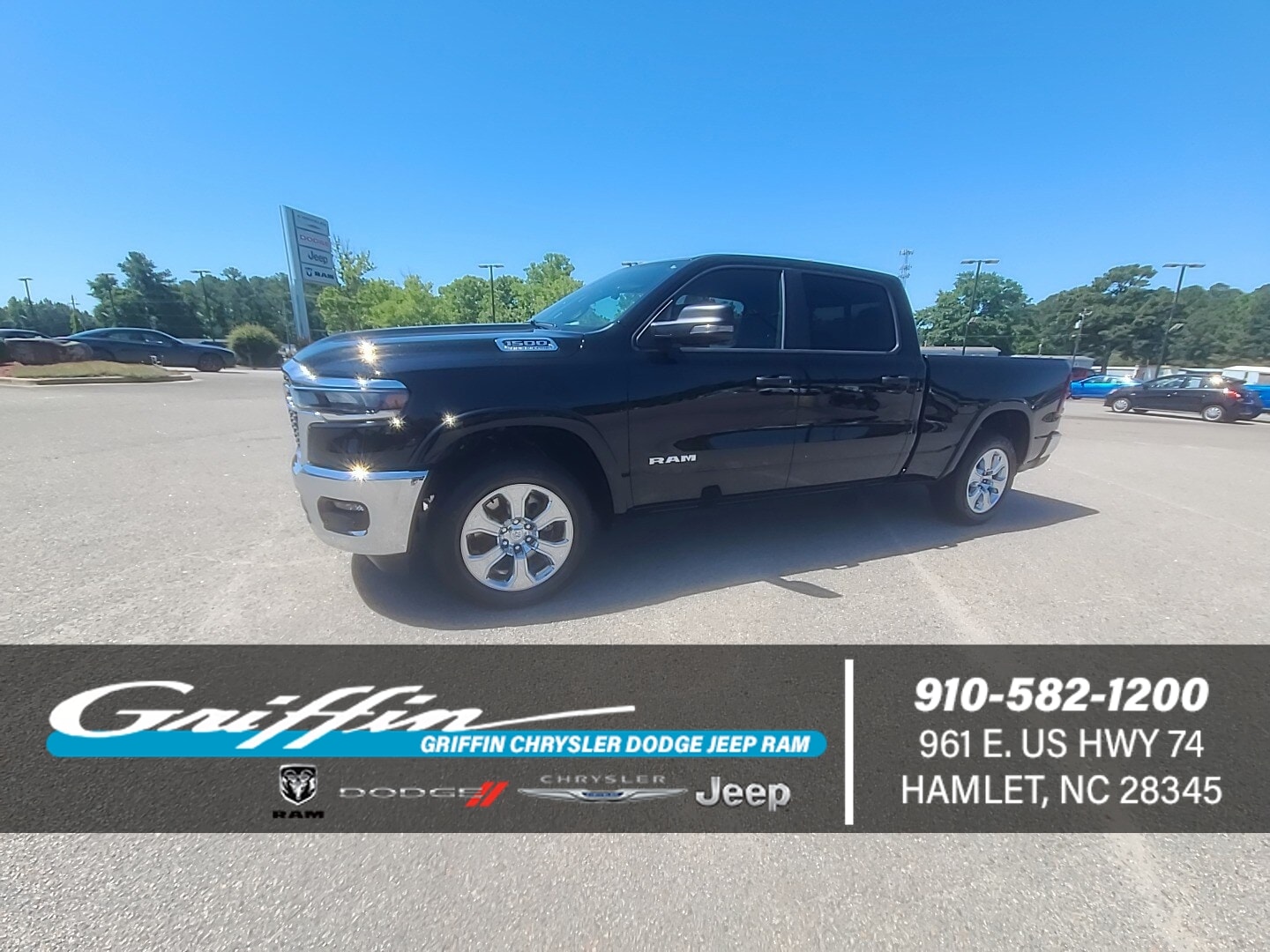 2026 Ram 1500 BIG HORN CREW CAB 4X4 6'4 BOX Diamond Black Crystal Pearlcoat at Griffin CDJR