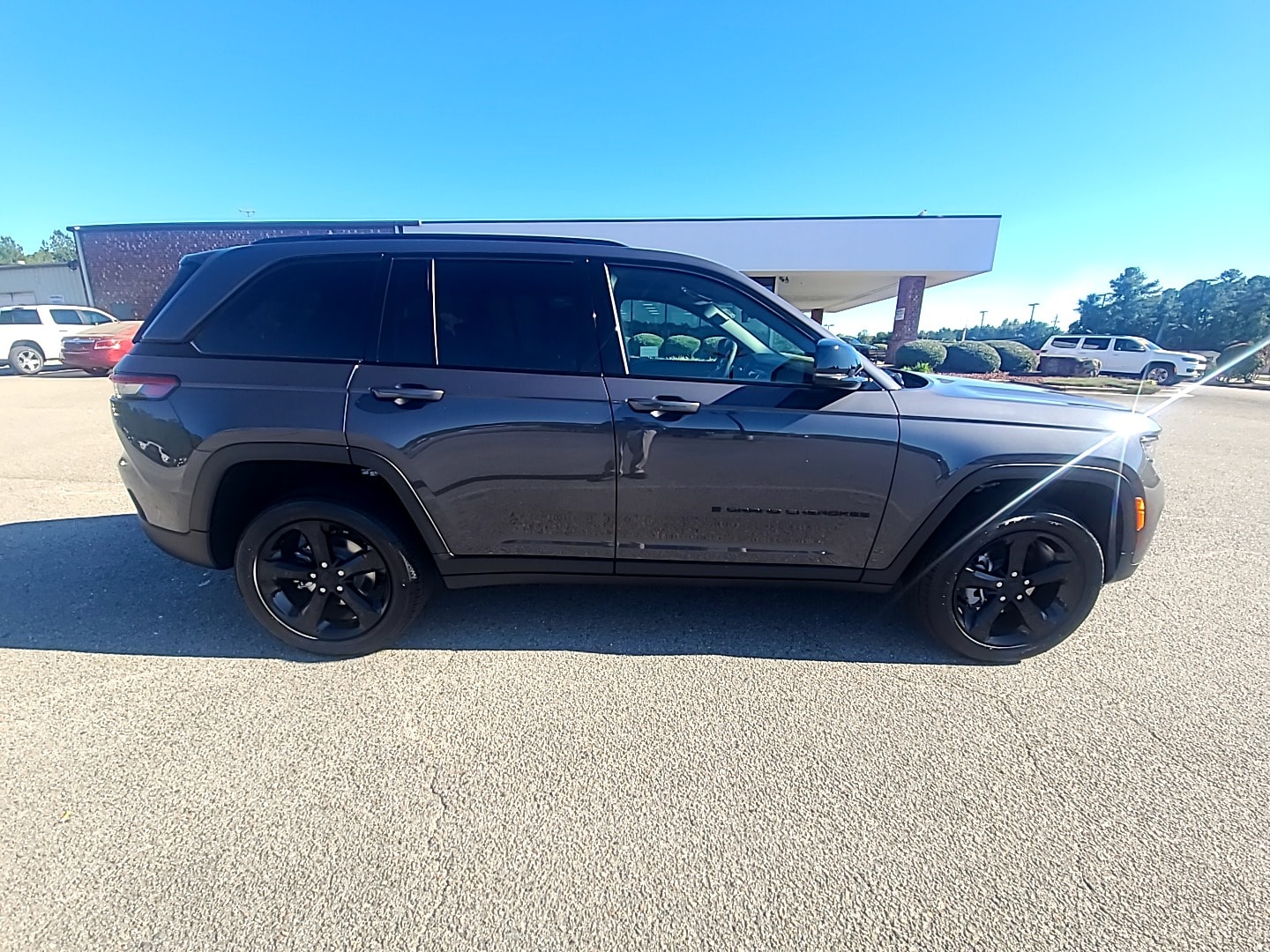 2025 Jeep Grand Cherokee ALTITUDE X 4X2 - 4