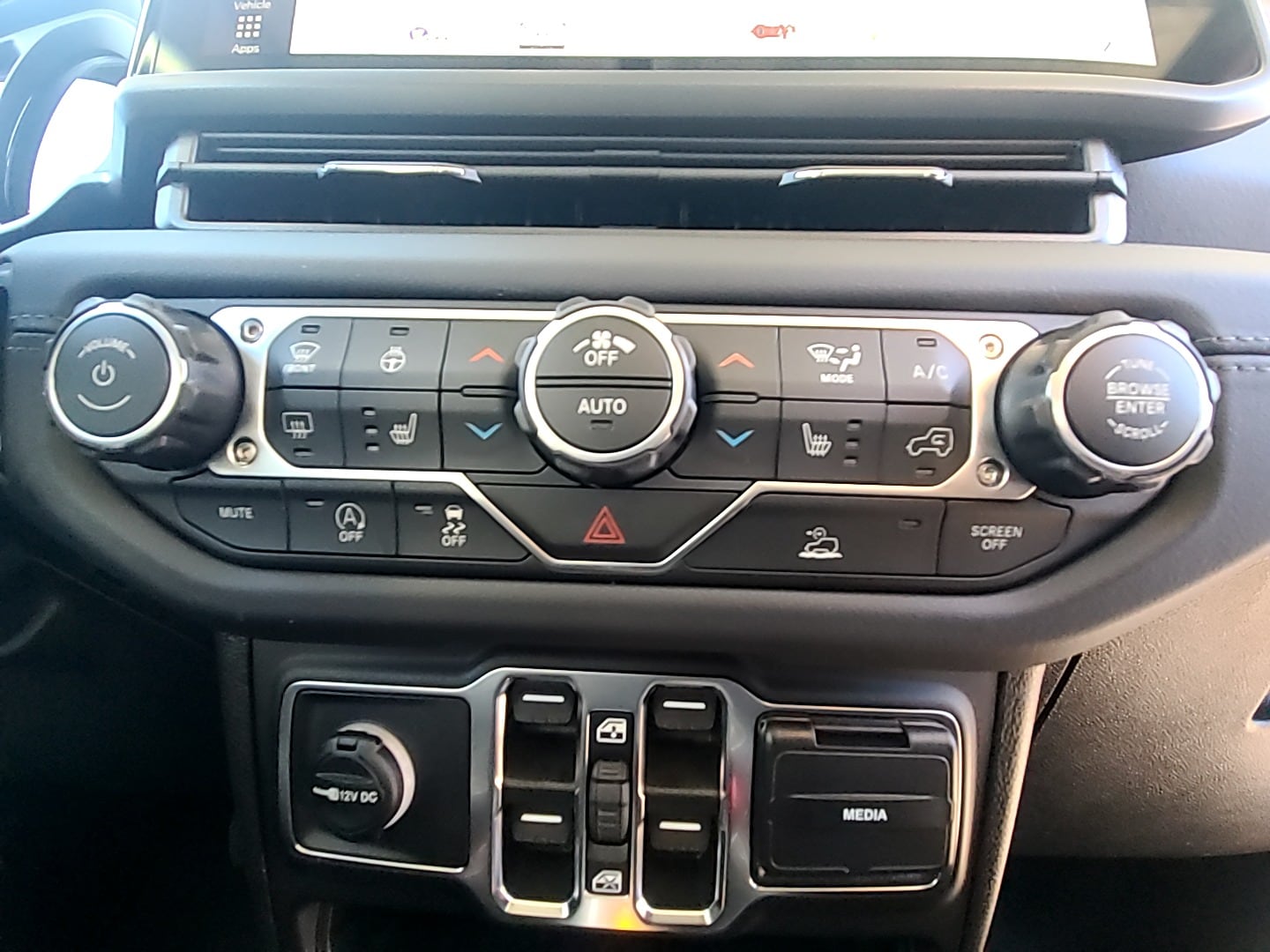 2026 Jeep Wrangler 4-DOOR SAHARA - 9