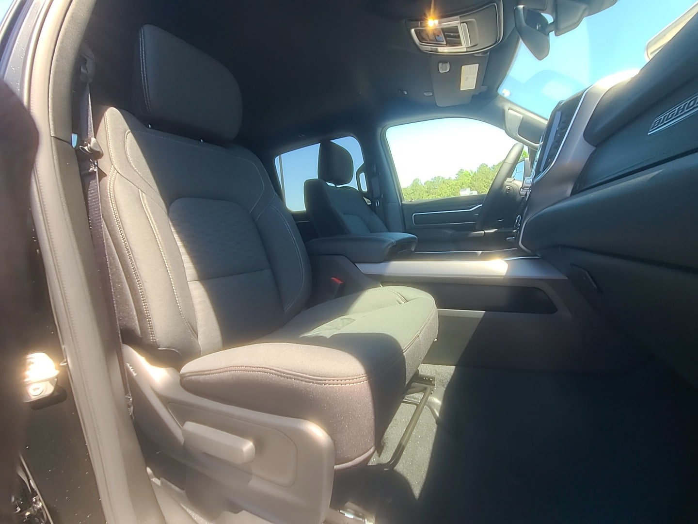 2026 Ram 1500 BIG HORN CREW CAB 4X4 6'4 BOX Diamond Black Crystal Pearlcoat at Griffin CDJR