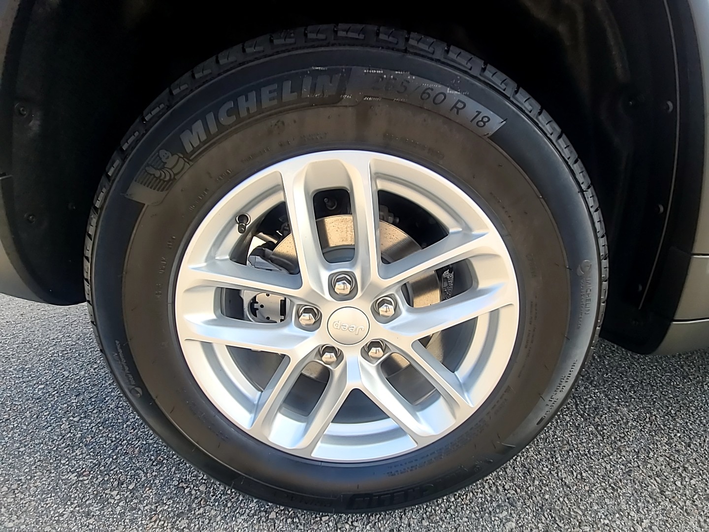 2025 Jeep Grand Cherokee LAREDO X 4X4 - 5