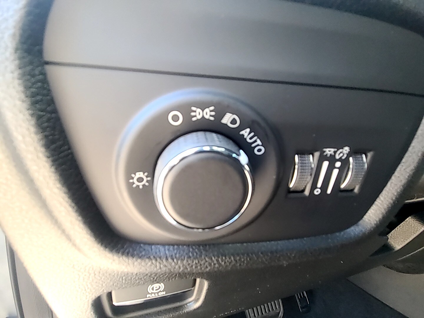 2025 Jeep Grand Cherokee L ALTITUDE X 4X2 Silver Zynith at Griffin CDJR