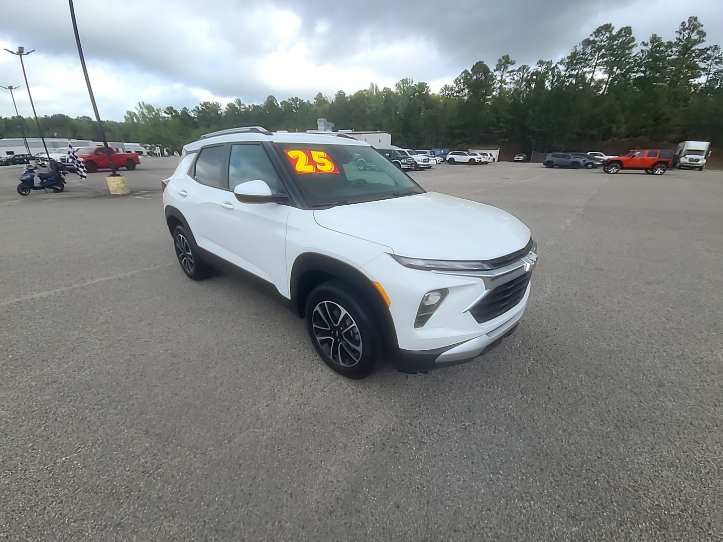 2025 Chevrolet Trailblazer LT - 4