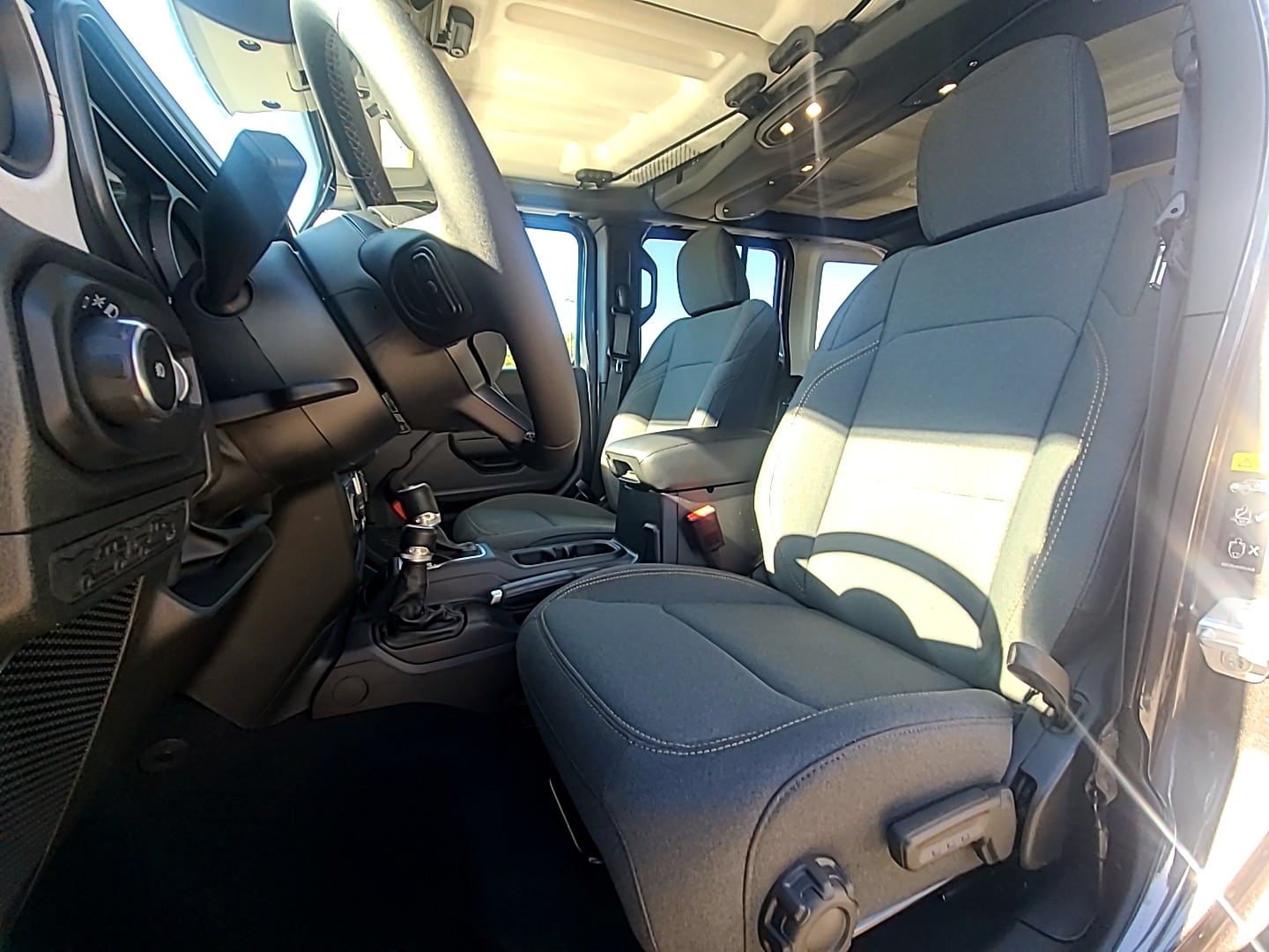 2026 Jeep Wrangler 4-DOOR SPORT S granite crystal metallic clearcoat at Griffin CDJR