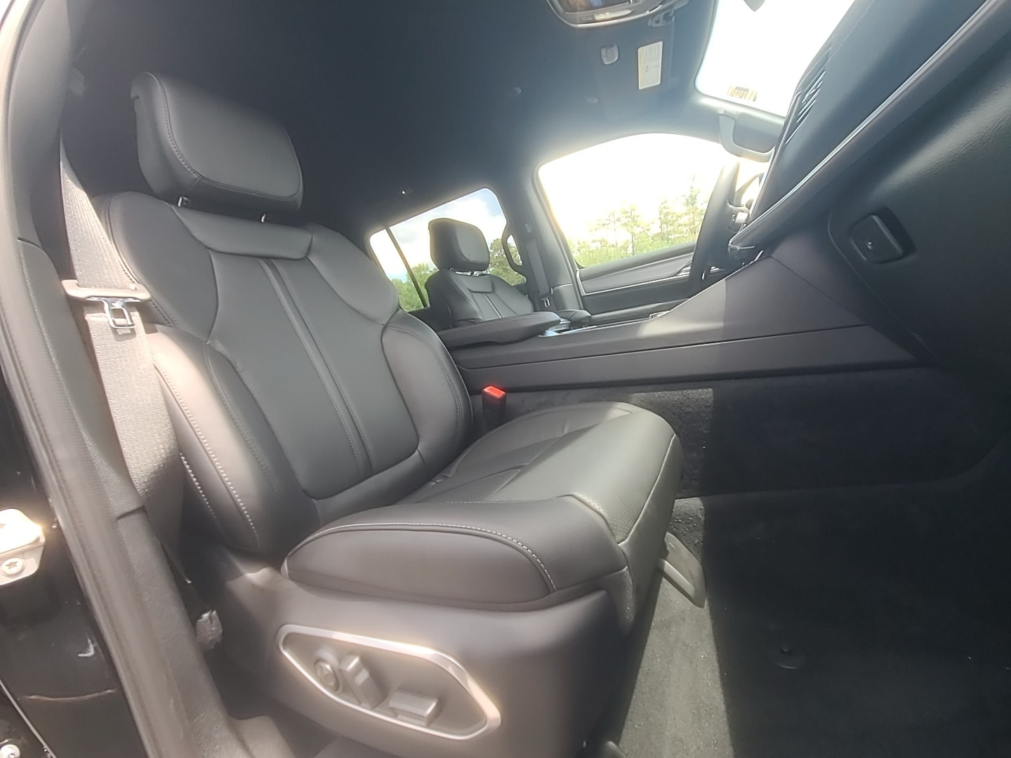 2026 Jeep Grand Wagoneer 4X2 High Gloss Black at Griffin CDJR