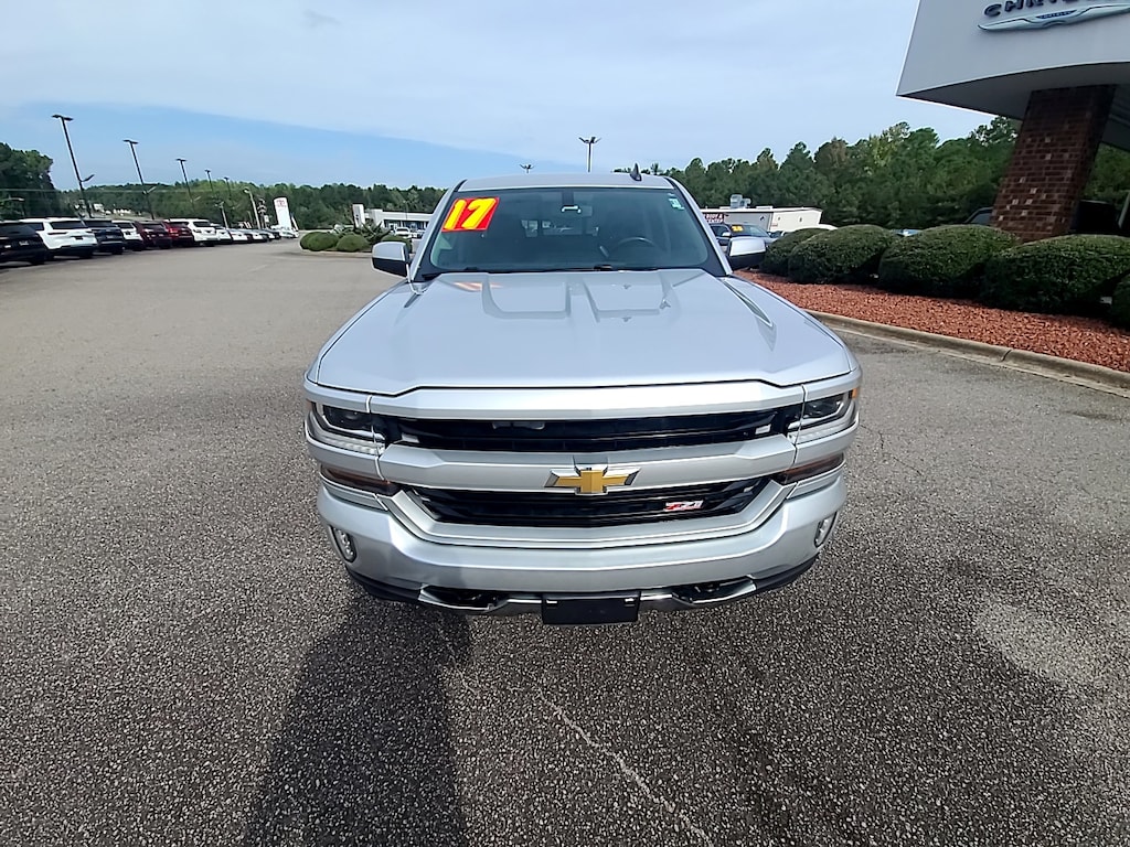 Used 2017 Chevrolet Silverado 1500 LT Extended Cab Pickup