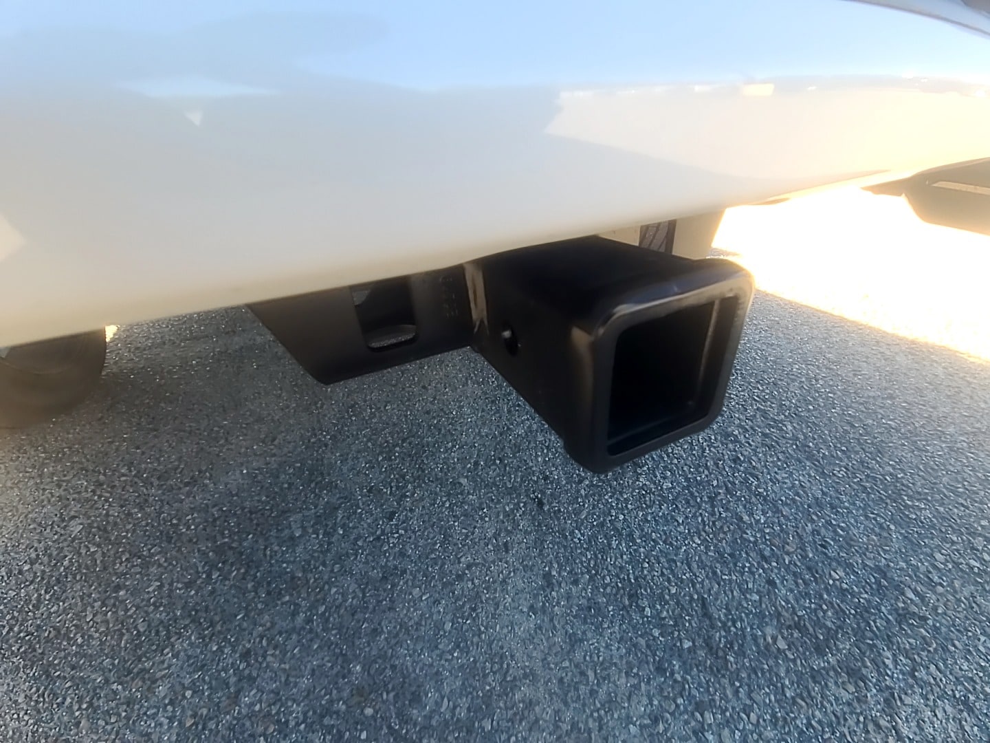 2026 Ram 1500 LARAMIE CREW CAB 4X4 5'7 BOX Ivory White Tri-Coat Pearlcoat at Griffin CDJR