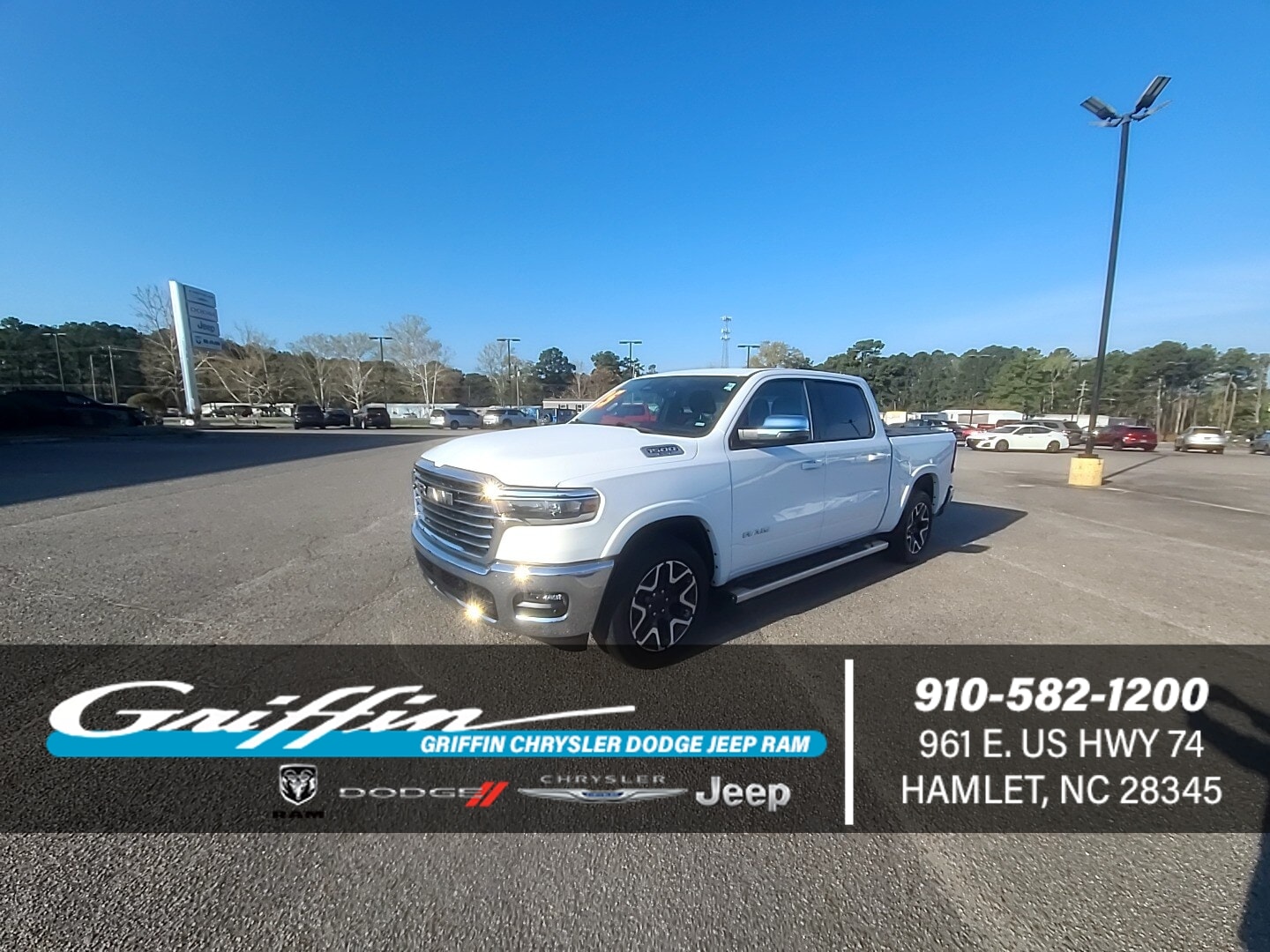 2025 RAM 1500 Laramie 4x4 Crew Cab 5'7's photo
