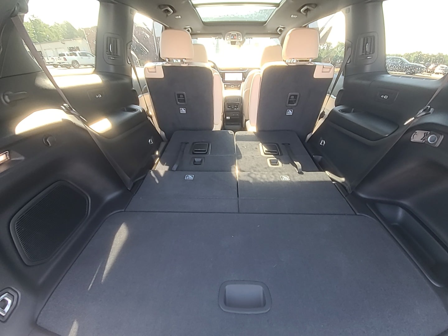 2026 Jeep Grand Cherokee L LIMITED 4X2 Bright White at Griffin CDJR
