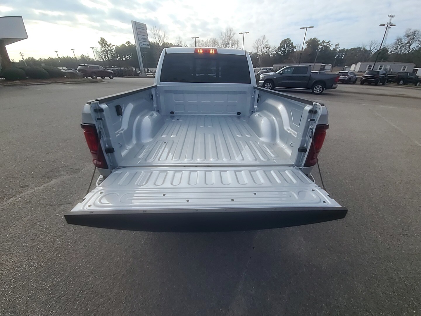 2026 Ram 2500 BLACK EXPRESS CREW CAB 4X4 6'4 BOX Silver Zynith at Griffin CDJR