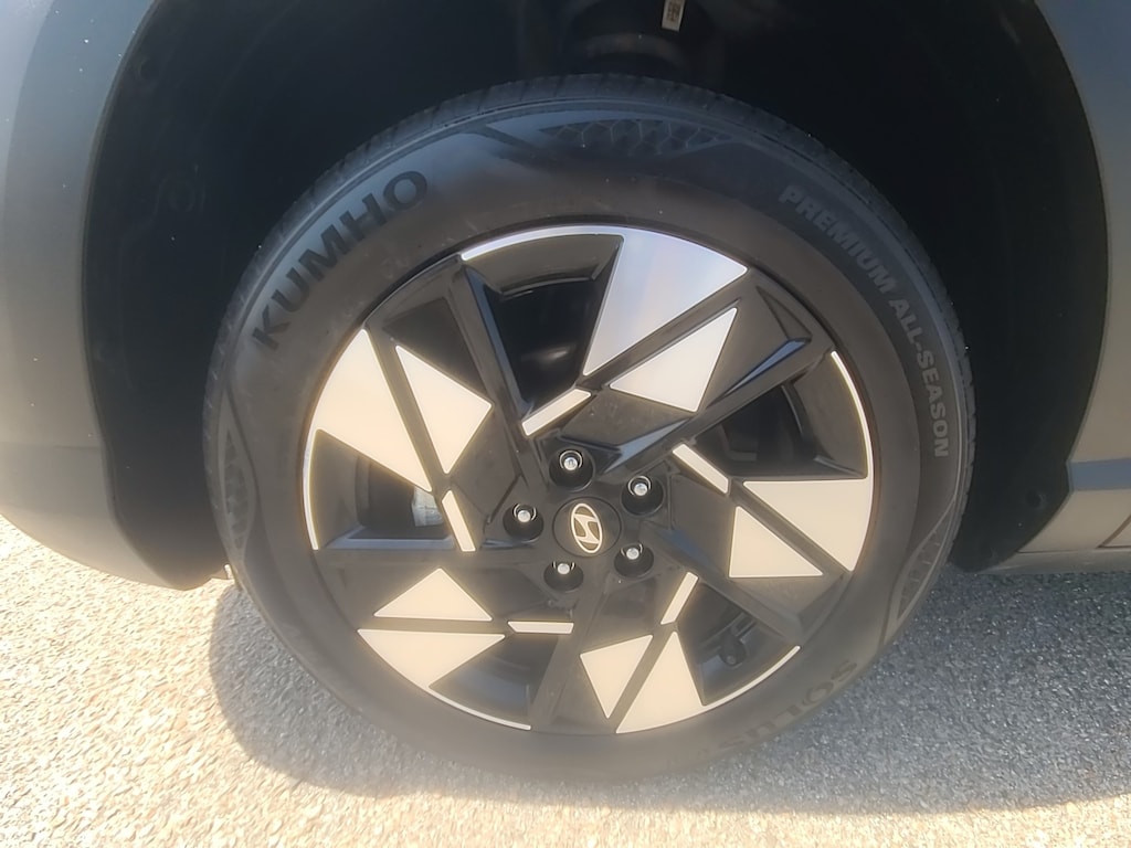 Used 2025 Hyundai Kona SEL Sport Utility