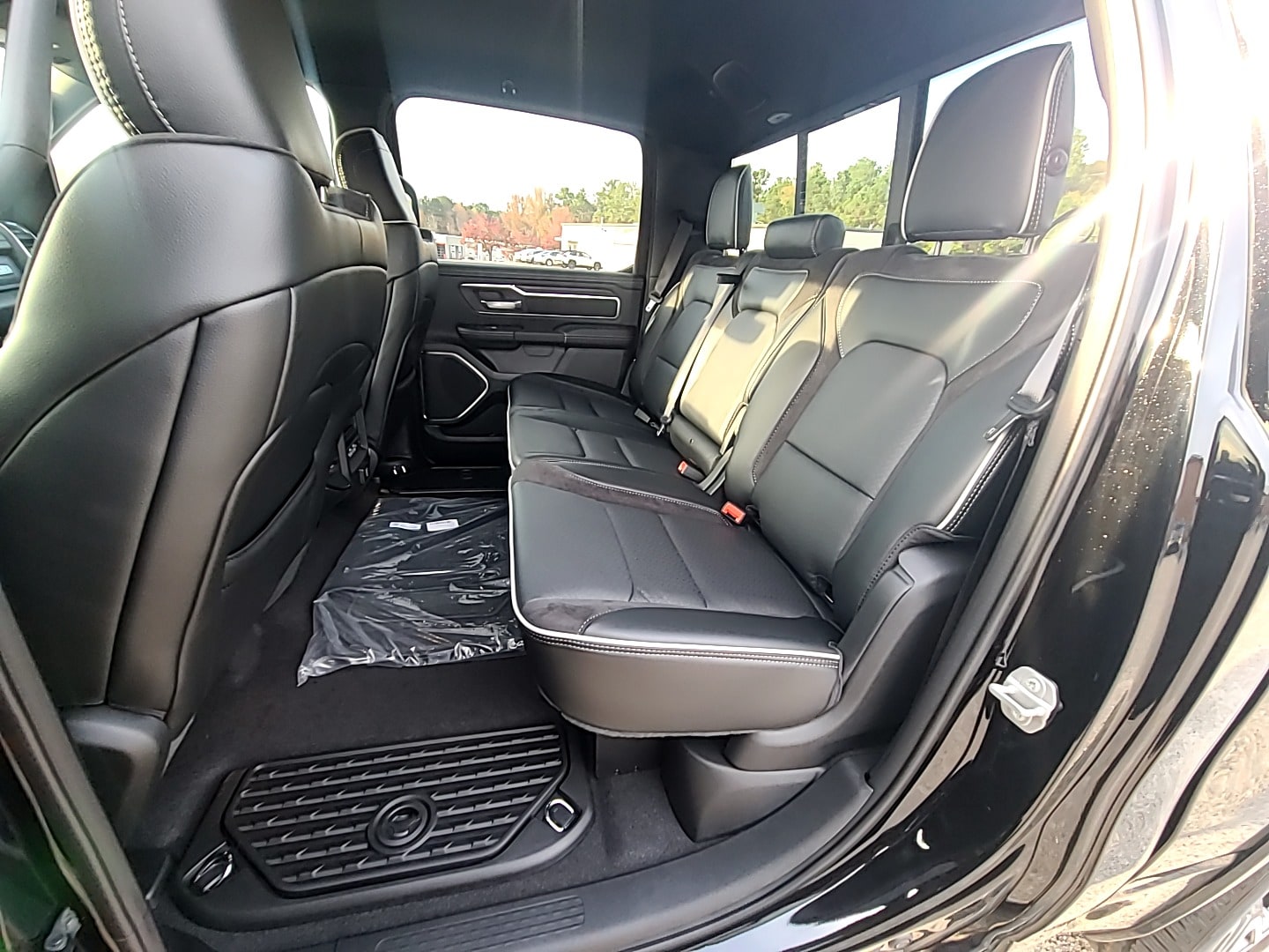 2026 Ram 1500 LARAMIE CREW CAB 4X4 5'7 BOX Diamond Black Crystal Pearlcoat at Griffin CDJR